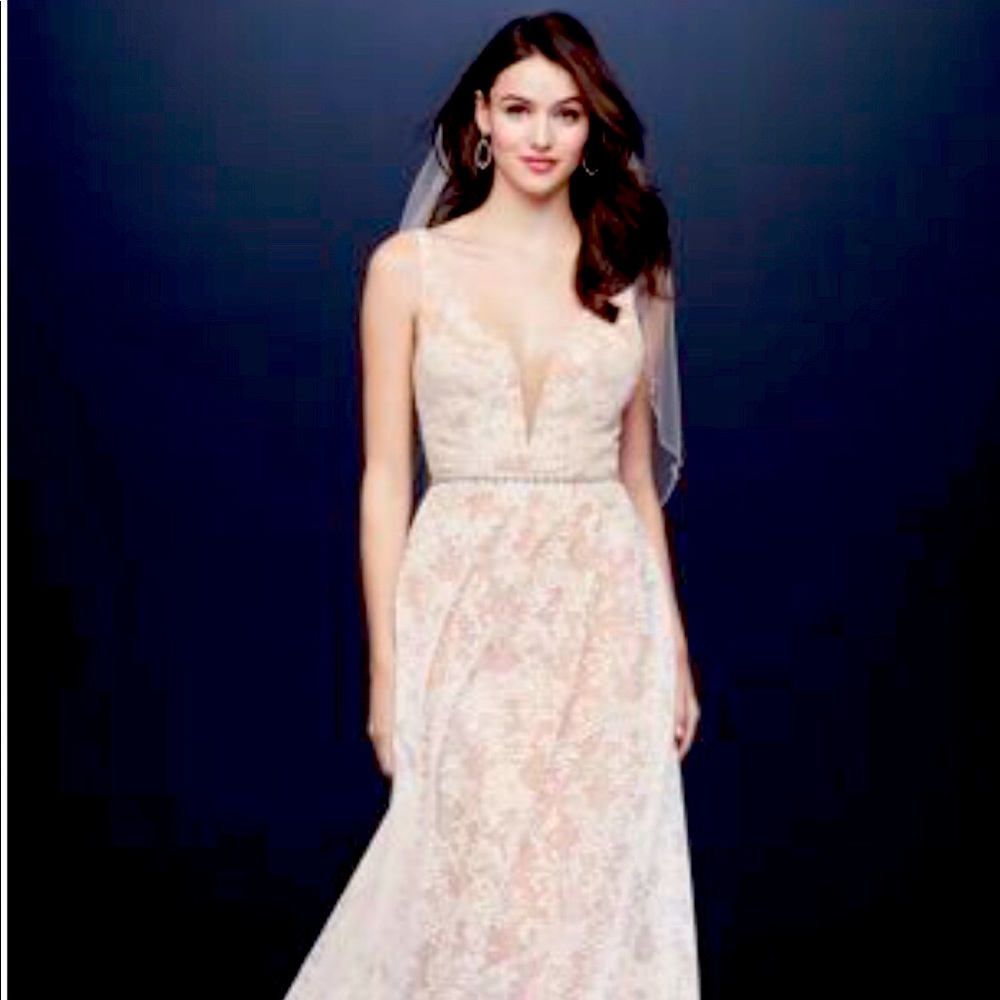 Galiana Wedding Gown